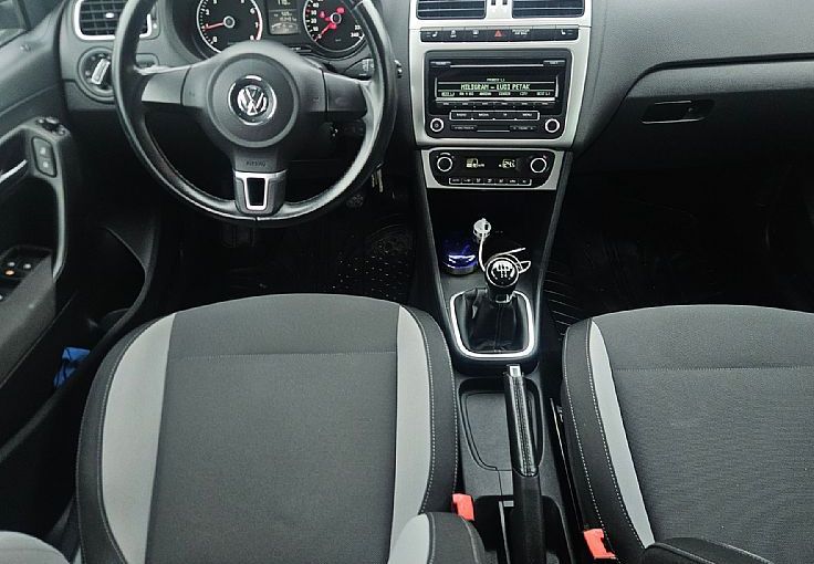 Zunanja slika - VW Polo - 1.2 60ks °LIFE° °TEMPOMAT° °PARK-SENZORJI° - 9