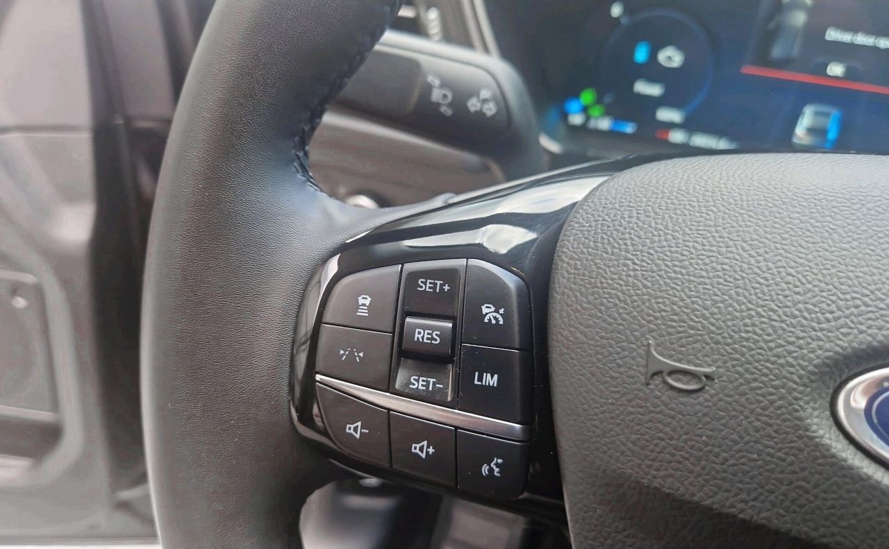 Zunanja slika - Ford Kuga - 2.5 PHEV Titanium CVT-SLO-RADAR-ZIM.PAK-NAI-KEYLES - 15