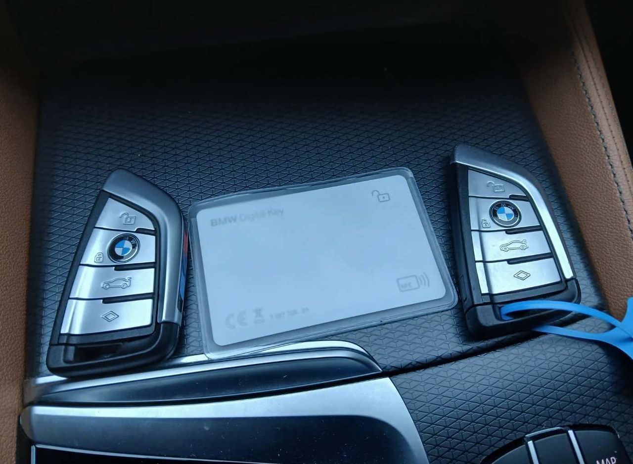 Zunanja slika - BMW Serija 5 - : 530d MPAKET LASER PANO KAMERA RADAR MEMORY TOP - 8