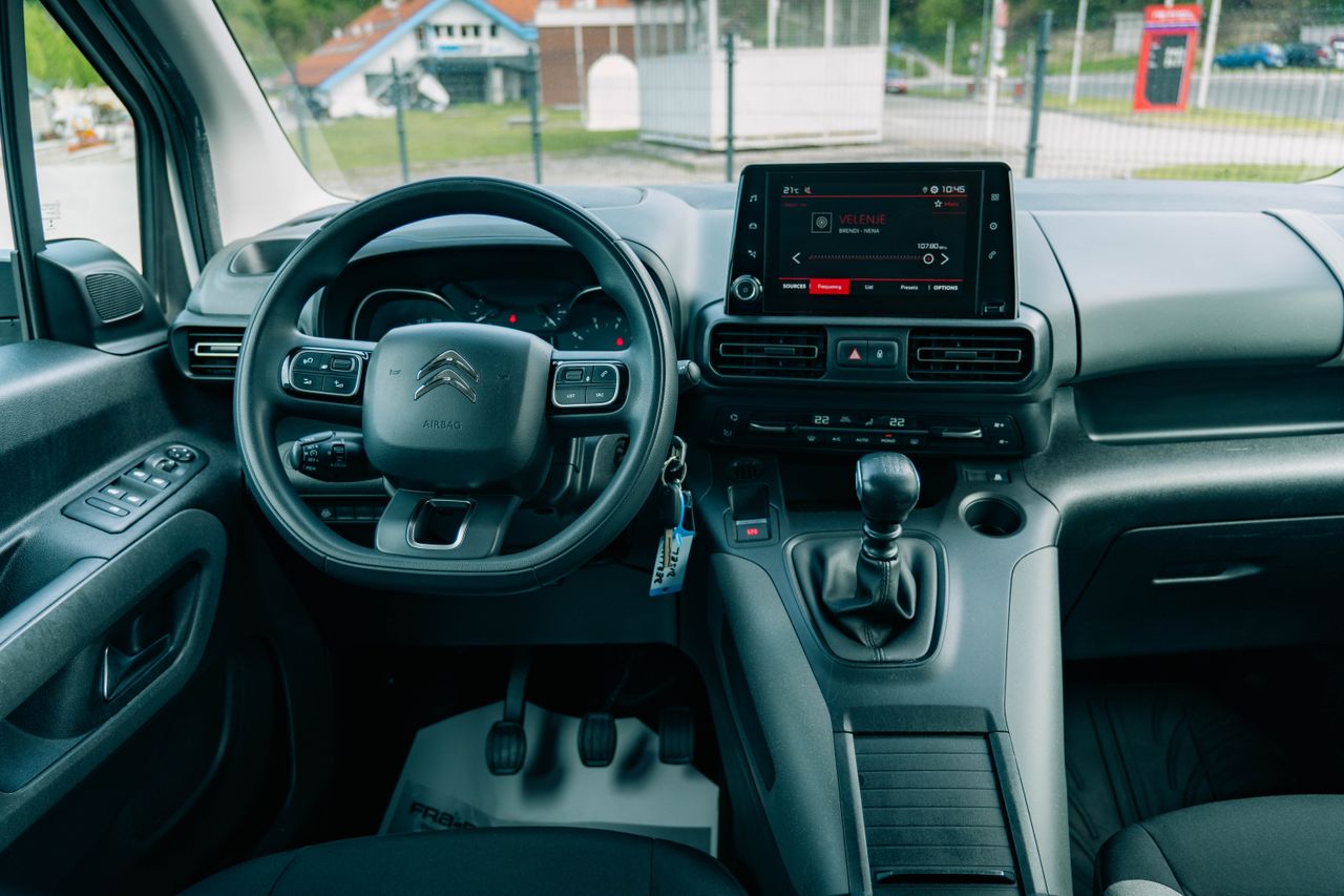 Zunanja slika - Citroën Berlingo - 1,5 BlueHDi 130 S&S Live M - 11