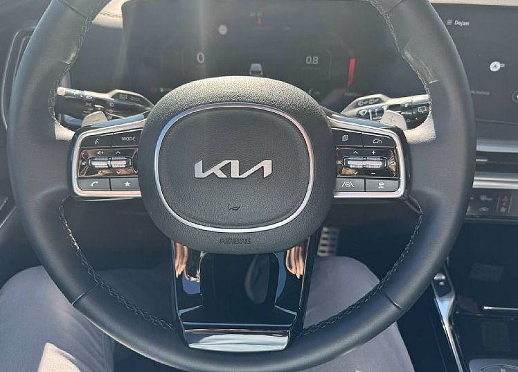 Zunanja slika - KIA Sorento - 2.2 CRDi EX Limited Panor.8DCT AWD 148kW... - 8