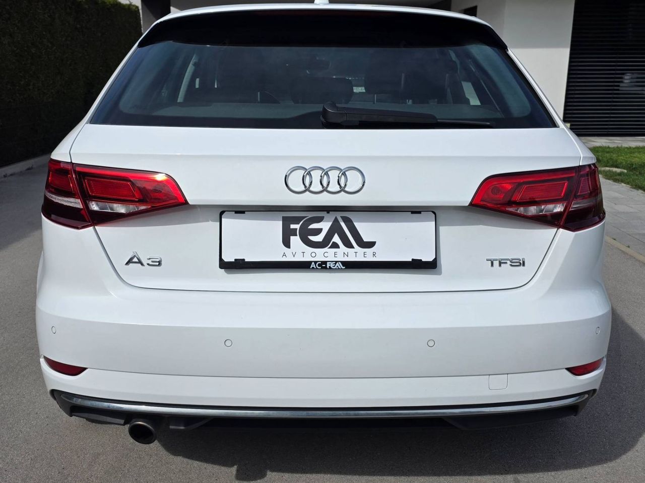 Zunanja slika - Audi A3 - 1.0 TFSI-AVT-S LINE-LED-XENON-NAVI-PDC-TEMPOMAT - 7