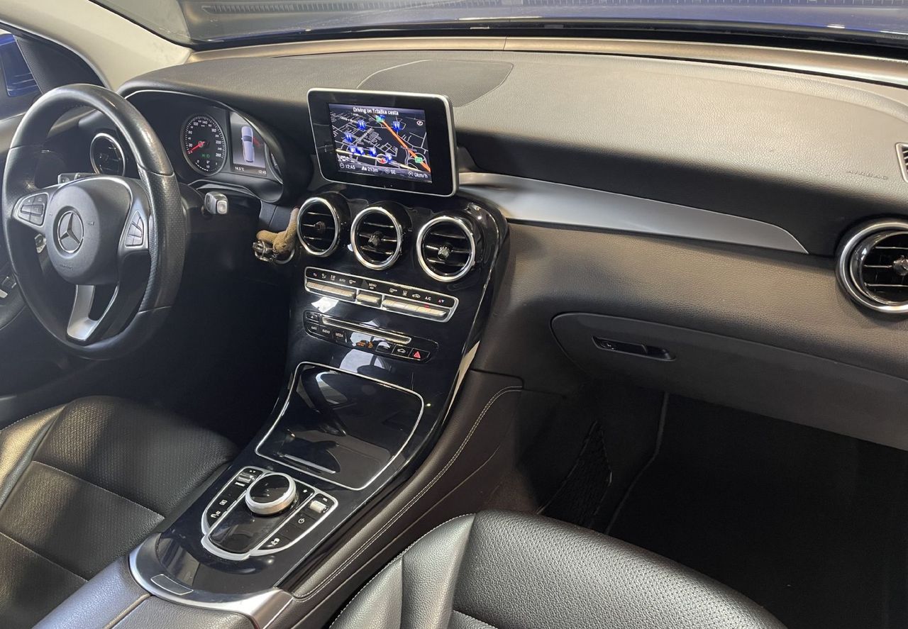 Zunanja slika - Mercedes-Benz GLC-Razred - PANORAMA-NAVIGACIJA-360KAMERA-USNJE-ALU - 12