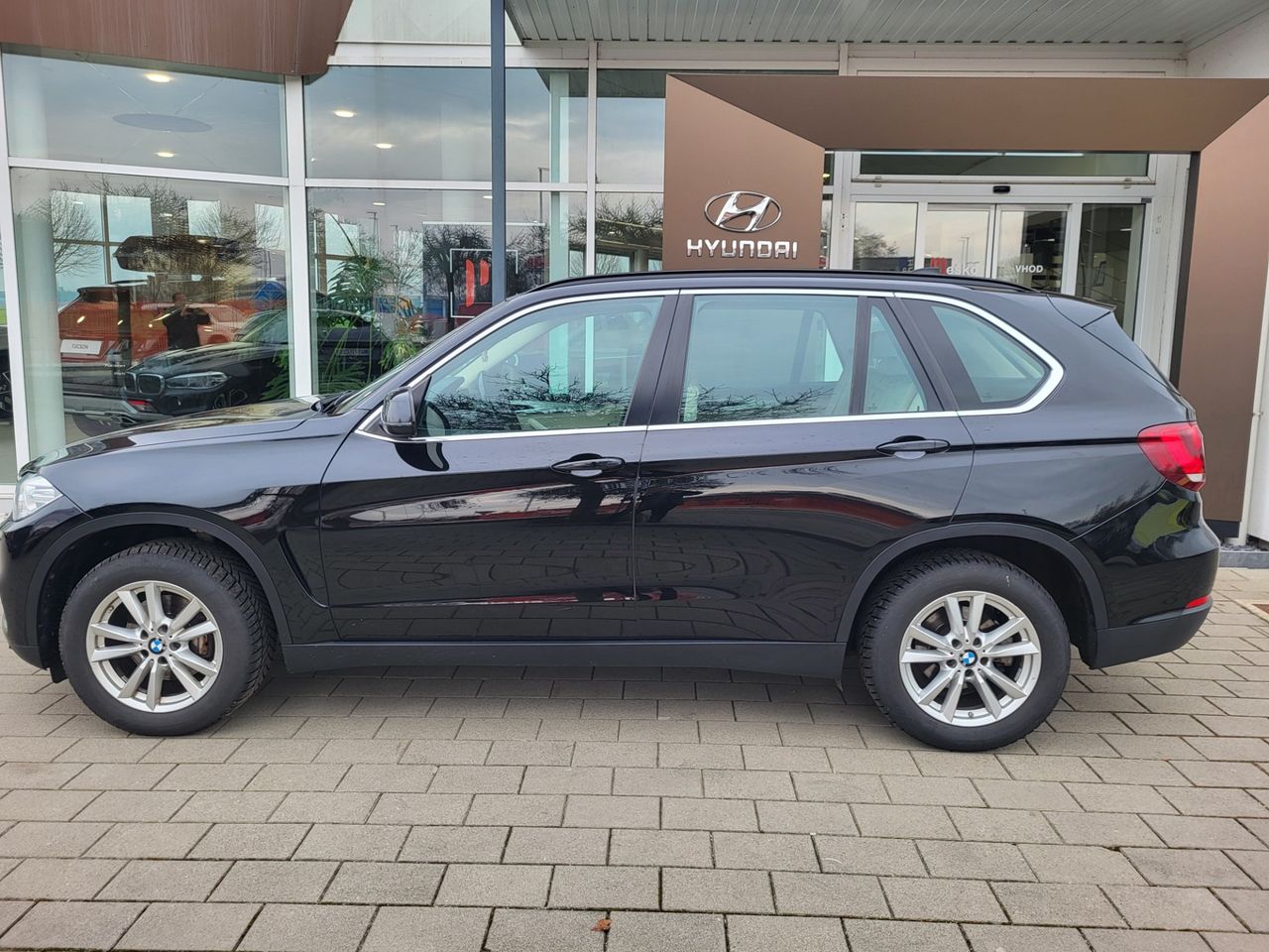 Zunanja slika - BMW serija X5 - X5 sDrive25d xenon-navi-alu-pdc-kamera-usnje-vl.kljuk - 3
