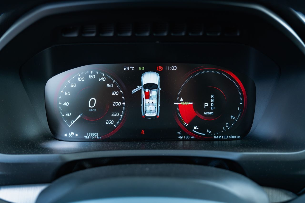 Zunanja slika - Volvo XC90 - T8 Recharge AWD R-Design Avt. - 12