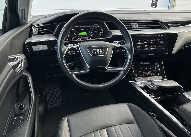 Zunanja slika - Audi e-tron - Sportback 55 quattro S line-LED-NAVI-PDC-ALU20 - 7