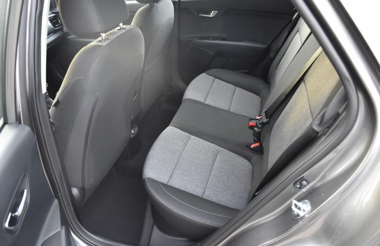 Zunanja slika - KIA Stonic - 1.2 DPI 57.9 kW  79 KM  LX Urban+ M T - 8