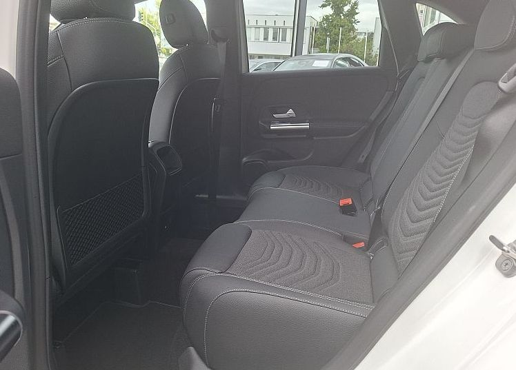 Zunanja slika - Mercedes-Benz B-Razred - 180 DCT ...TOP CENA... - 10