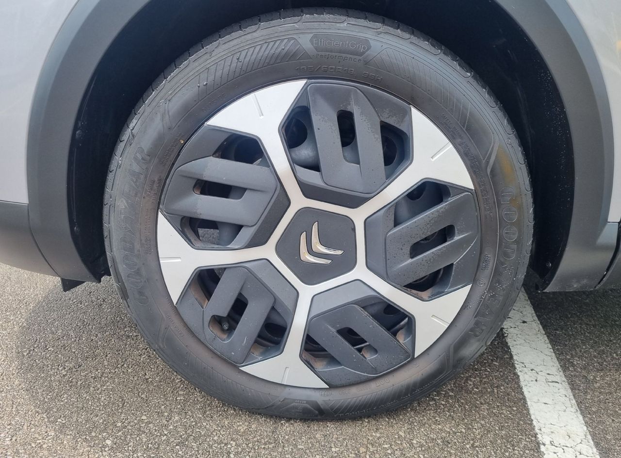 Zunanja slika - Citroën C4 - 1.2 PureTech 100 You  - SAMO 19.857KM - ODLIČEN - 12