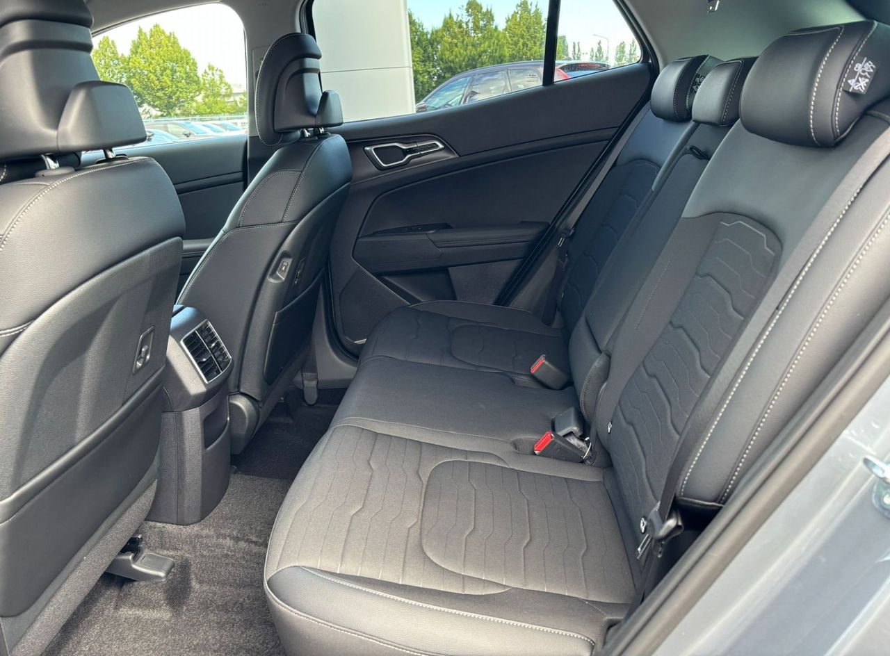 Zunanja slika - KIA Sportage - 1.6 T-GDi 110kW LX Smart.6 M T - 8