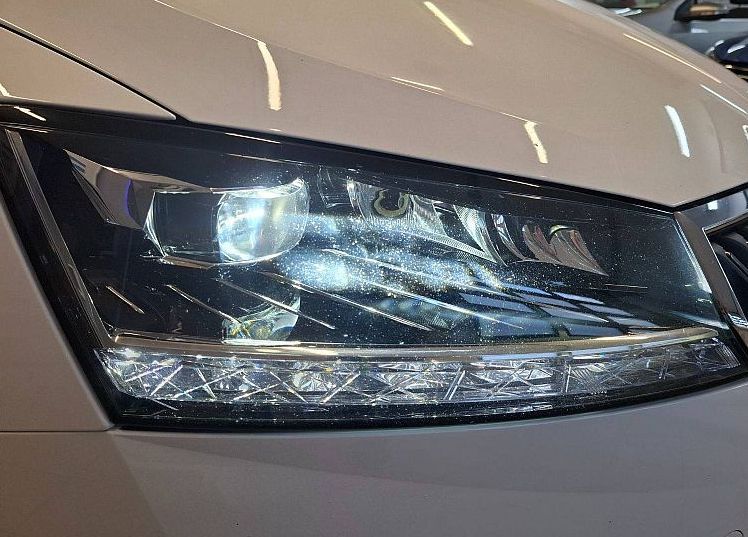 Zunanja slika - Škoda Fabia - Combi 1.0 TSI 70kW FUL LED-PDC-SLO-1LASTNIK-... - 2