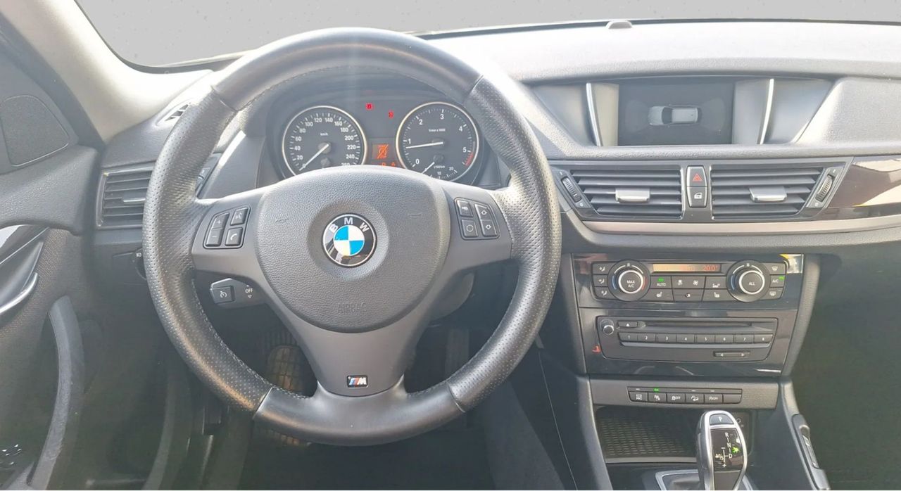 Zunanja slika - BMW X1 - serija :  xDrive18d xLine AUT. 1.lastnik SLO - 10