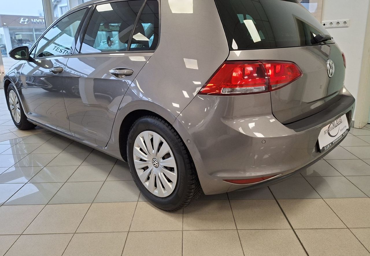 Zunanja slika - VW Golf - 1.2 TSI Highline-ODLIČEN- - 3