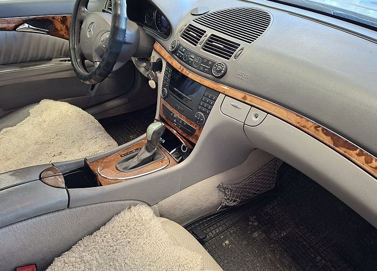 Zunanja slika - Mercedes-Benz E-Razred - E 270 CDI ELEGANCE - 9