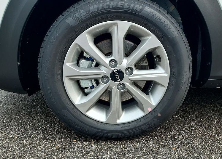 Zunanja slika - KIA Stonic - 1.2 DPI  Urban+ M T +  posebna ponudba - 5