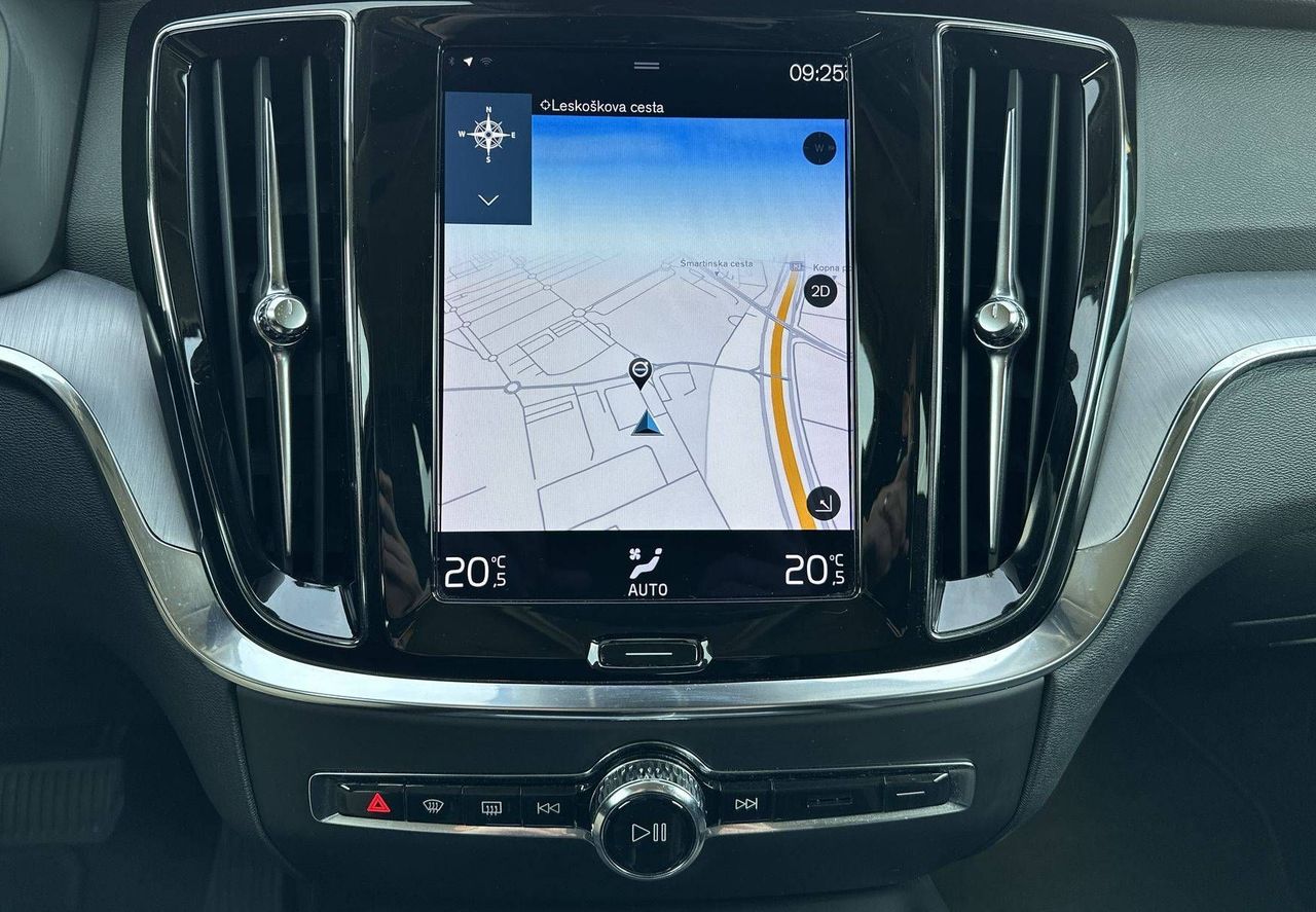 Zunanja slika - Volvo V60 - B4D Momentum Avt - 18