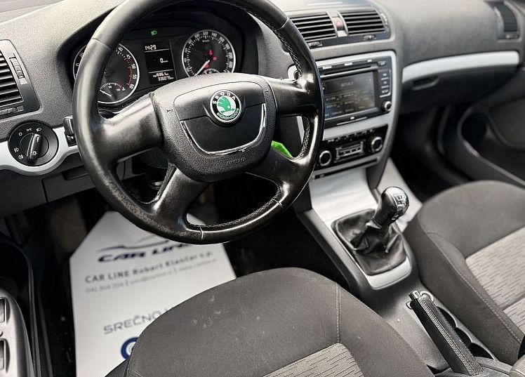 Zunanja slika - Škoda Octavia - 1.9 TDi Ambiente 77 (105) 5-st. - 10