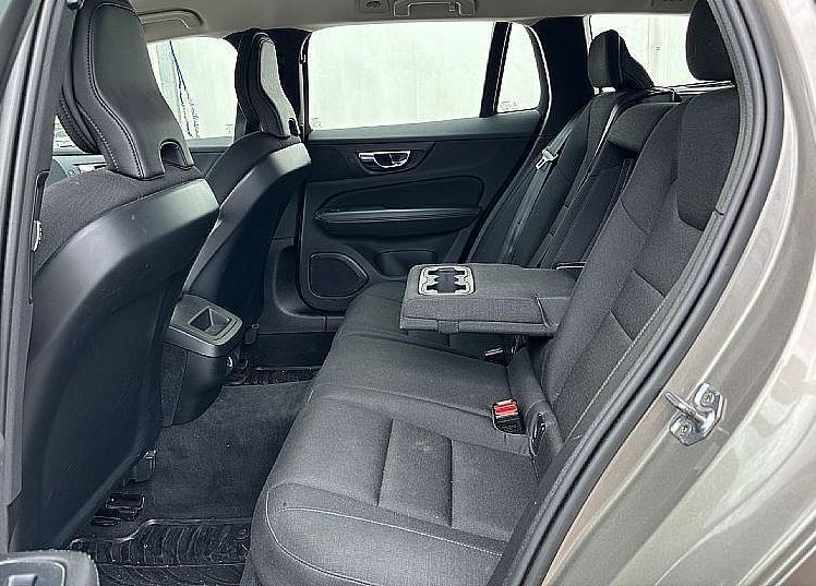 Zunanja slika - Volvo V60 - D3 AUT Business - LED - NAVI - 9