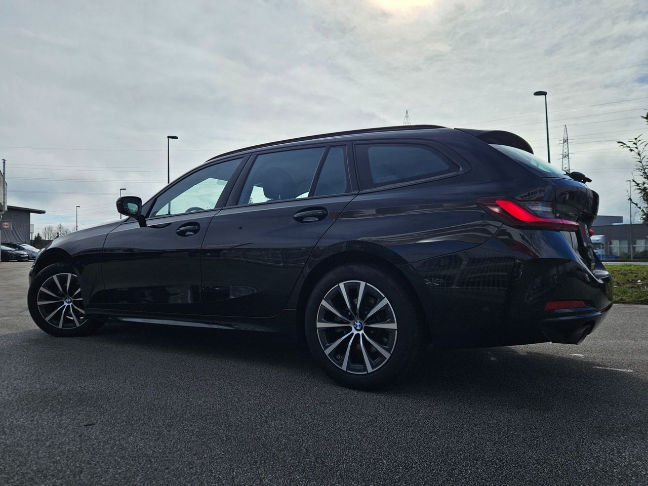 Zunanja slika - BMW Serija 3 - 318i Touring Avt.G21N - 2