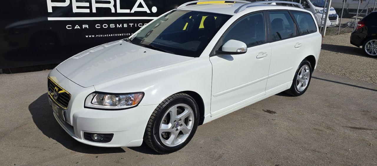 Zunanja slika - Volvo V50 - D3 Auto BUSINESS EDITION-ODLIČEN-5 VALJNI MOTOR - 8