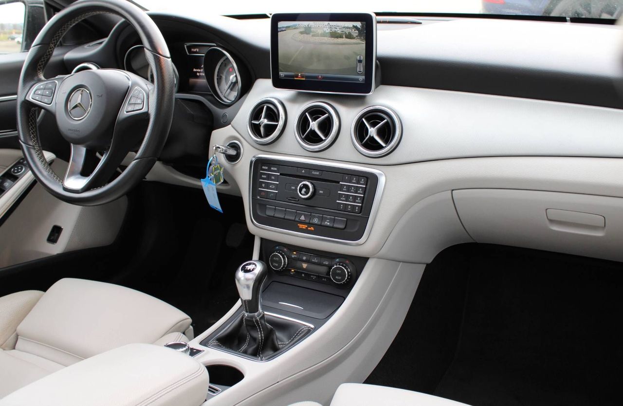 Zunanja slika - Mercedes-Benz CLA-Razred - CLA Shooting Brake CLA 200 d PANORAMA LED USNJE NAVI KAMERA... - 8