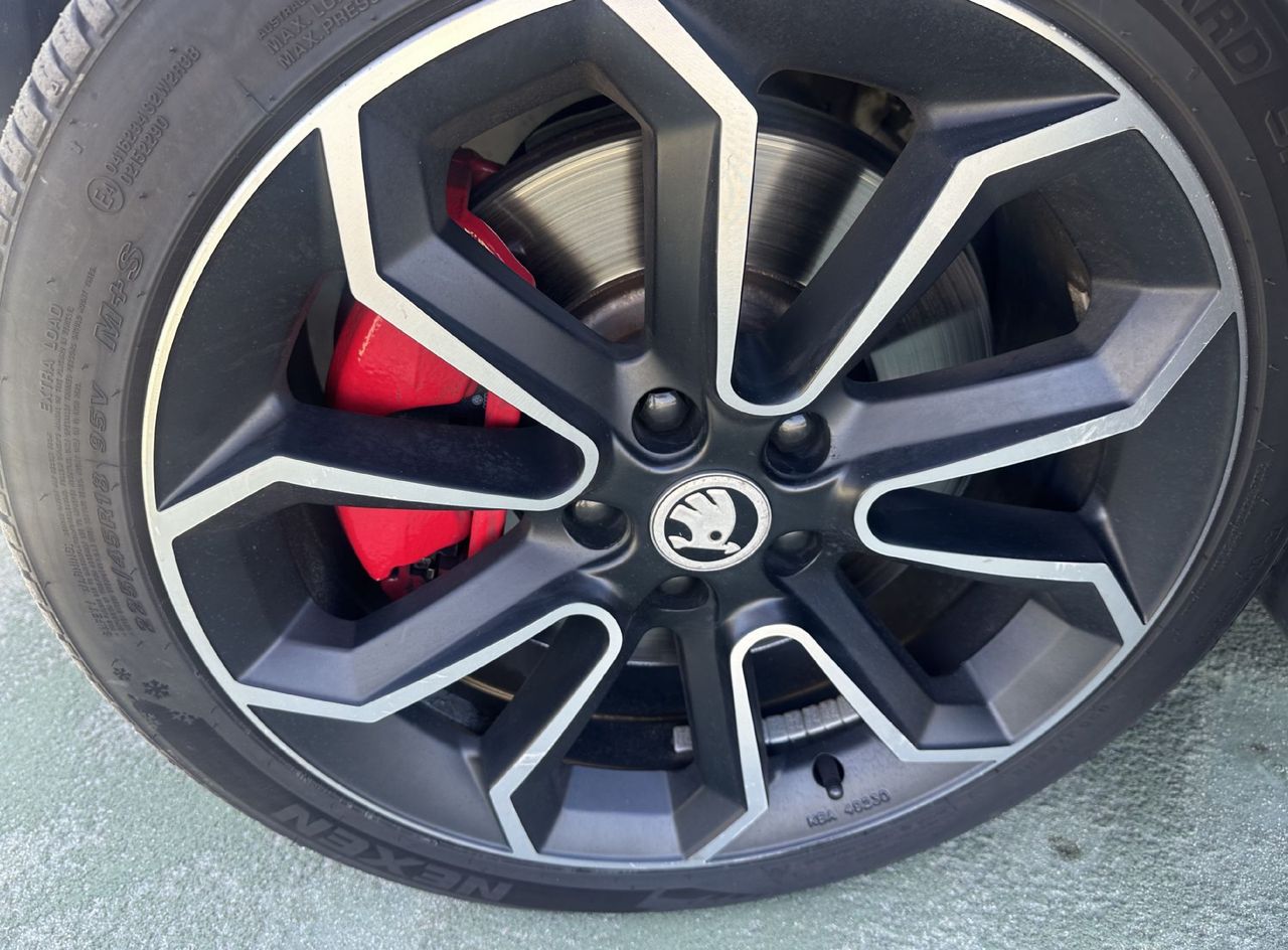 Zunanja slika - Škoda Octavia - 2.0 TSI RS 245 DSG.KAMERA.LED.KLJUKA.SLOVENSKI - 3