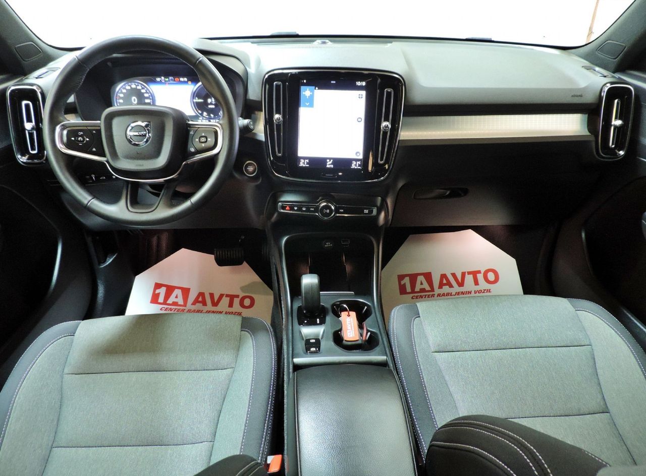 Zunanja slika - Volvo XC40 - T4 Recharge Twin Engine Inscription  Avt. ACC-LED- - 13