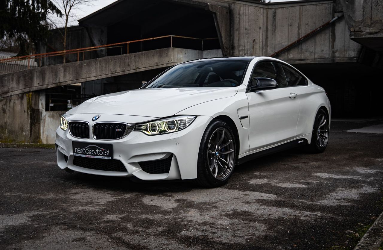 Zunanja slika - BMW M4 - Harman Kardon - LED - Alcantara - Headup - 3