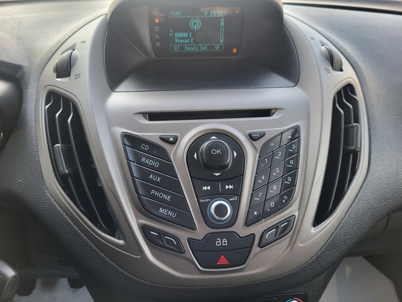 Zunanja slika - Ford Tourneo - 1.0 ac-tempomat-pdc-el.paket-bluethoot.... - 16