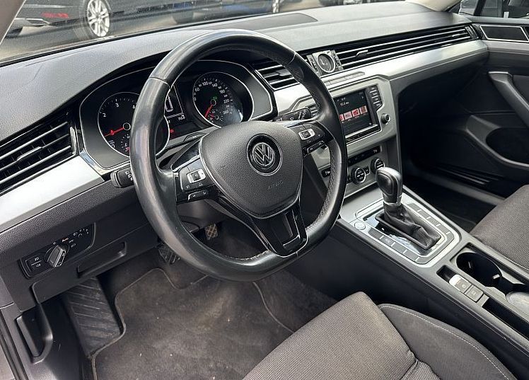 Zunanja slika - VW Passat - Variant 1.6 TDI DSG COMFORTLINE-NAVI-KAMERA-ACC-ALU... - 7