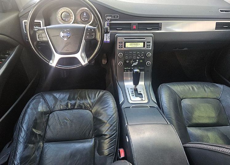 Zunanja slika - Volvo XC70 - D5 AWD 205ks °AUTOMATIC° °19-COL° USNJE - 10