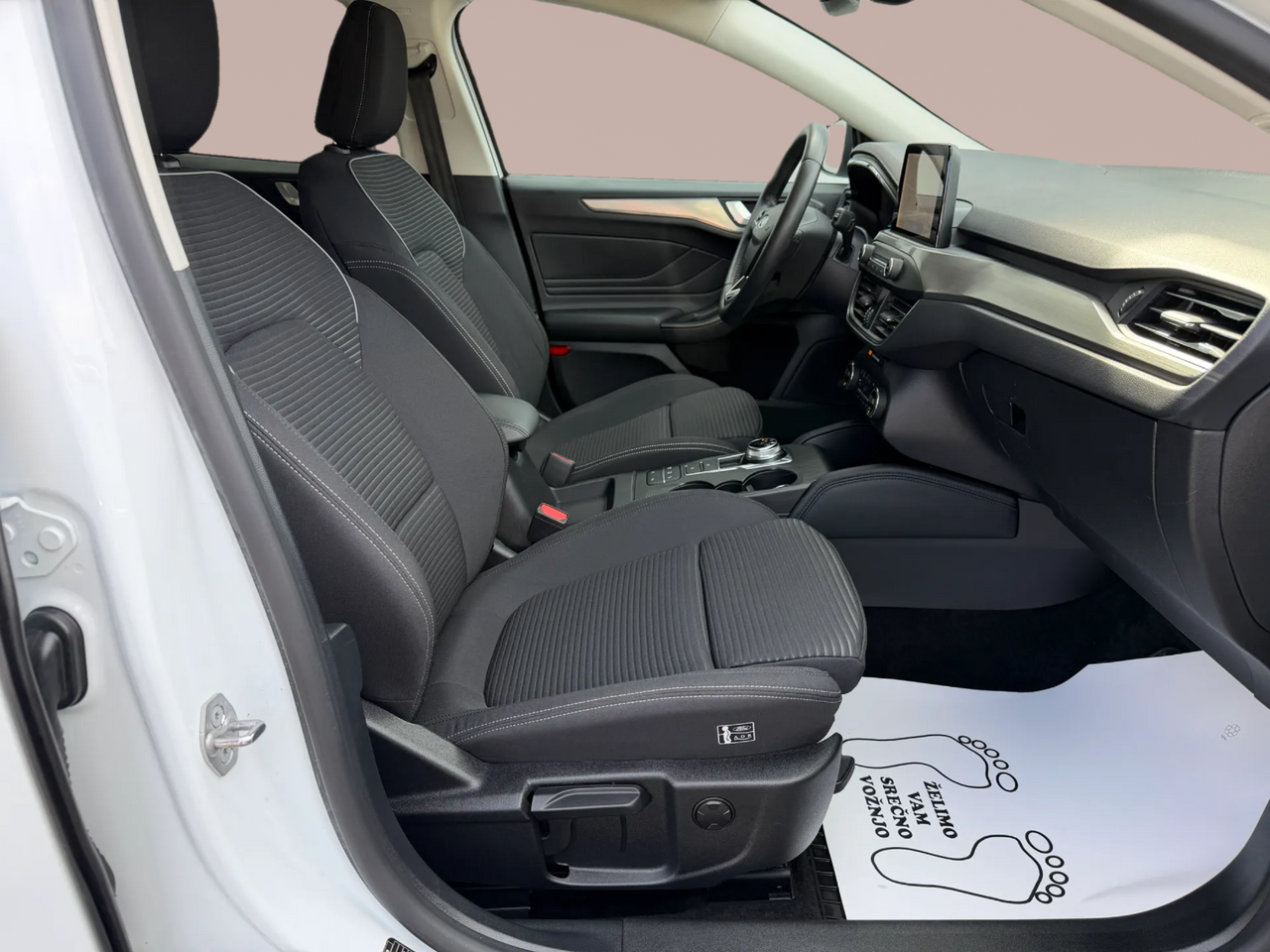 Zunanja slika - Ford Focus - 2.0 EcoBlue Active - 11