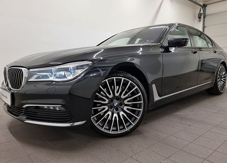 Zunanja slika - BMW Serija 7 - : 750d xDrive HUD ACC Pano Harman Kardon - 1