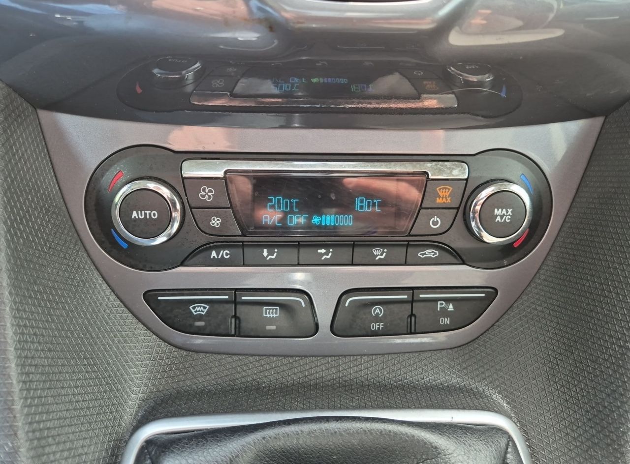 Zunanja slika - Ford Tourneo Connect - TITANIUM 1.5TDCi 120PS M6-SLO-1.LAST-PANO-VRHUNSK - 18