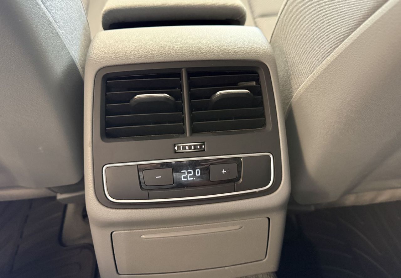 Zunanja slika - Audi A4 - Avant 2.0 TDI ultra Sport S tronic 140 KW - 13