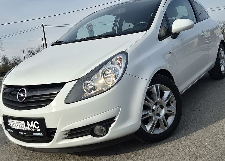 Zunanja slika - Opel Corsa - 1.4 16V BLACK   WHITE °ALU 16 °AVT. KLIMA °ODLIČNA - 5