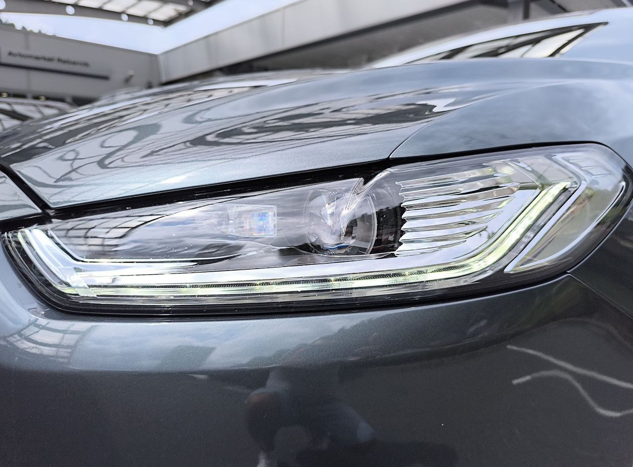 Zunanja slika - Ford Mondeo - 2.0TDCi ST LINE180PS-AWD-1.LAST.-LED-PANO-5 VRATNI - 9