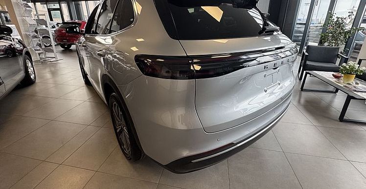 Zunanja slika - Geely StarRay EM-i - MAX - 5