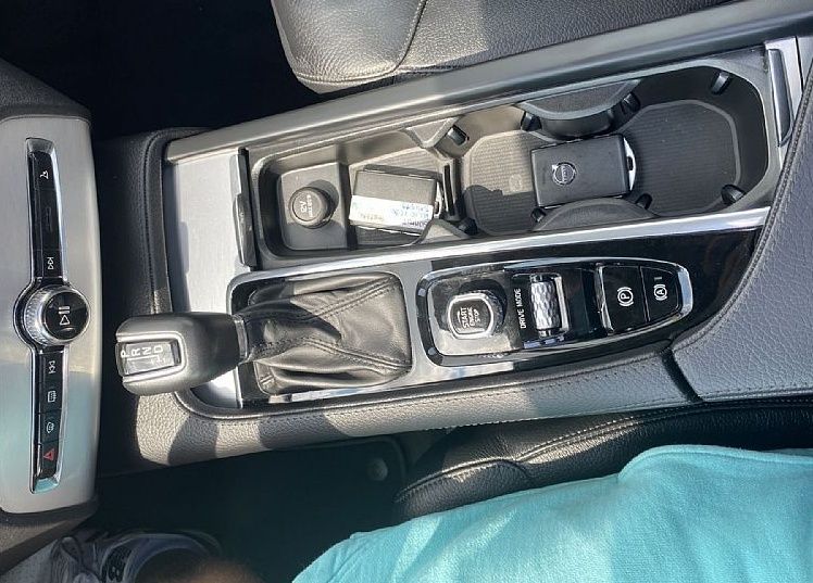 Zunanja slika - Volvo XC90 - Volvo  B5 AWD AUT.NEMŠKI.LED.NAVI.PANORAMA.USN - 13