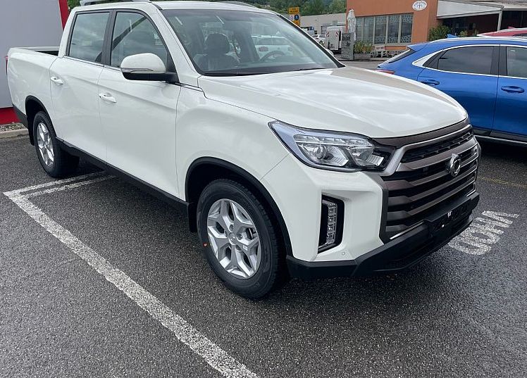 Zunanja slika - SsangYong Musso - 2.2 XDI ULTIMATE 4X4 A T - 2