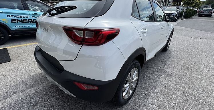 Zunanja slika - KIA Stonic - 1.2 DPI 57.9 kW LX Urban+ MT - 3