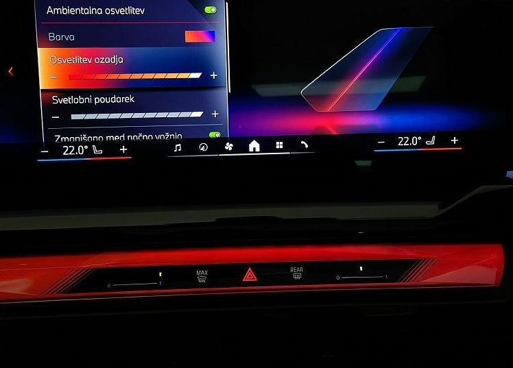 Zunanja slika - BMW Serija 5 - Touring: 540d-XD-M-PAKET-ICONIC-PANO-HLA-SE-360-KAM-ACC- - 14