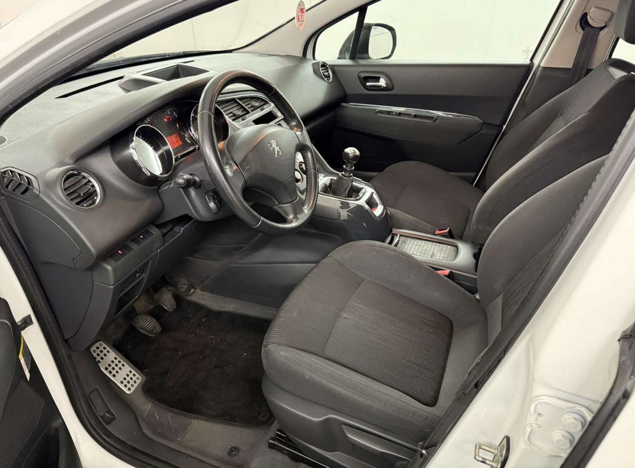 Zunanja slika - Peugeot 5008 - ACCESS 1.6 BlueHDi 120 Stop Start.PDC.TEMPOMAT. - 14