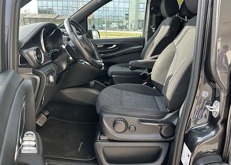 Zunanja slika - Mercedes-Benz V-Razred - V 300 d 4MATIC AMG-LINE - 9