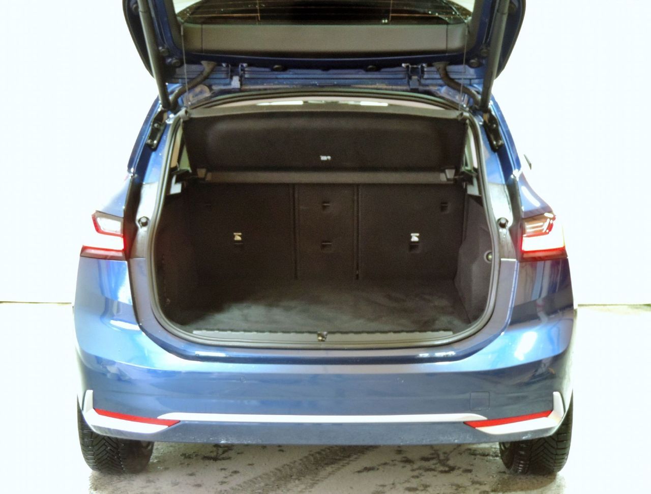 Zunanja slika - BMW Serija 2 - Active Tourer: 220i Active Tourer Luxury Avt. 360 KAMERE - 20