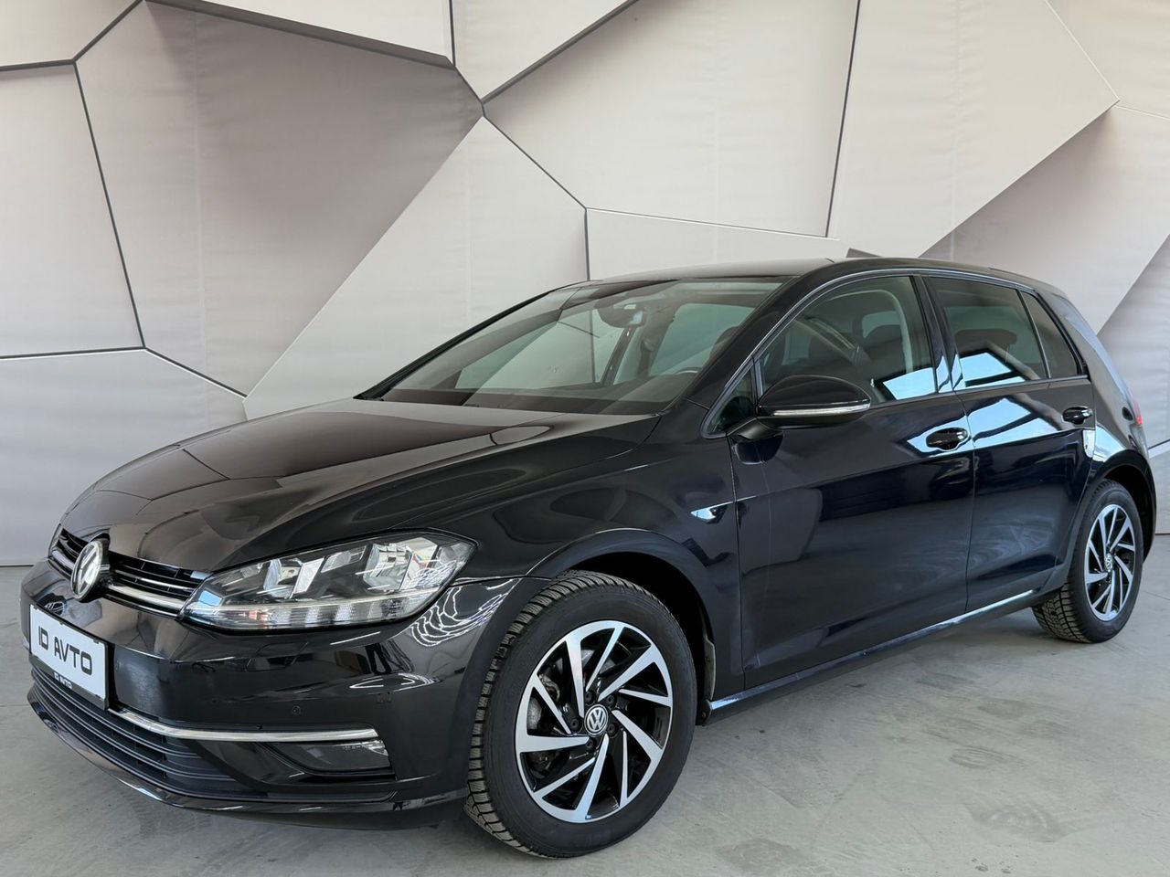 Zunanja slika - VW Golf - 2,0 TDI BMT Highline - 1
