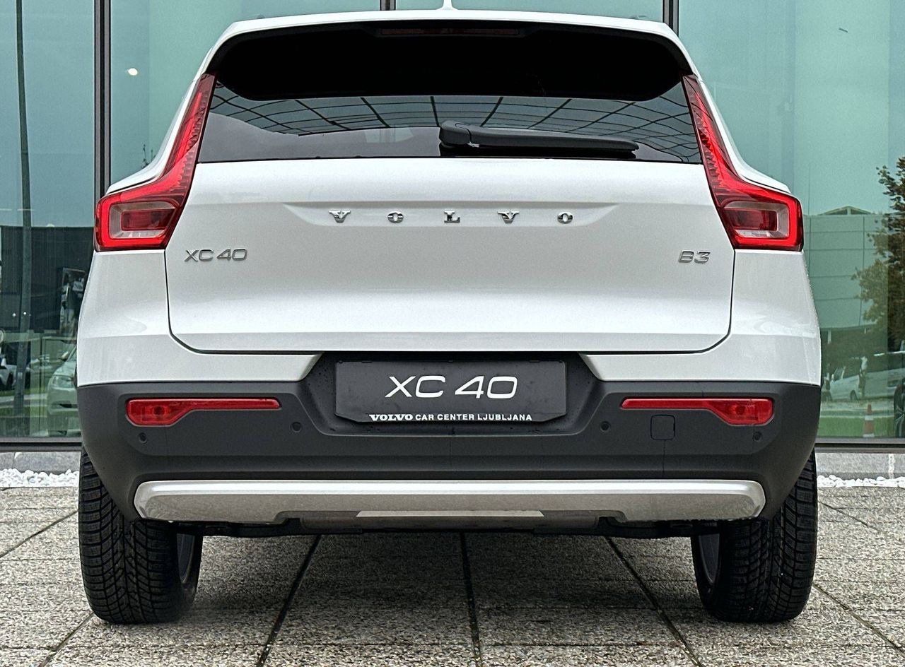 Zunanja slika - Volvo XC40 - B3 P Core AT DCT - 6