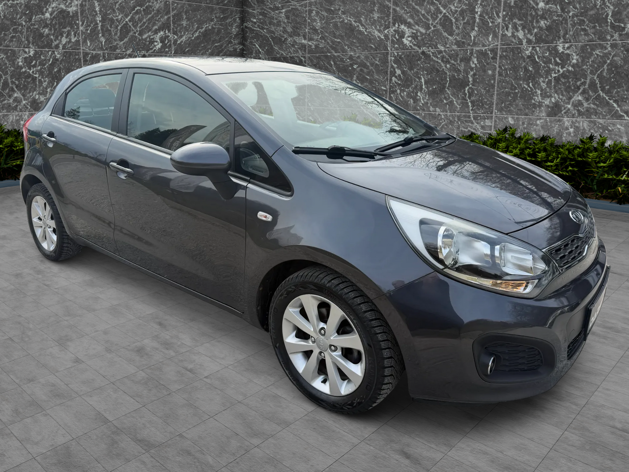 Zunanja slika - KIA Rio - 1.2 85PS SLOVENSKA DIG.KLIMA ALU15 JAMSTVO - 6