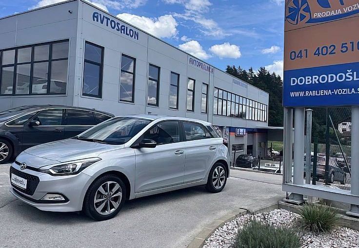 Zunanja slika - Hyundai i20 - 1.1 CRDI COMFORT SAMO 121293 KM ZELO LEP... - 3