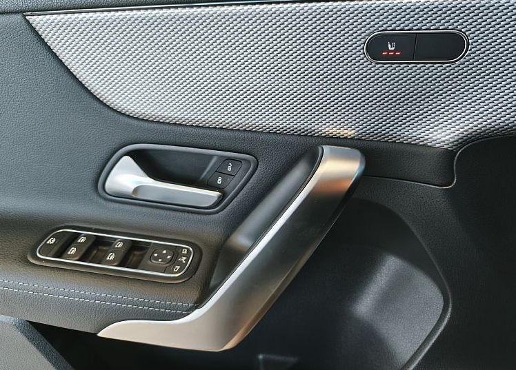 Zunanja slika - Mercedes-Benz A-Razred - A 200 d URBAN-KAMERA-NAVI-DAB-APPLE-OGR.SED.-VIDEO - 9